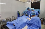 Bệnh xá đảo Nam Yết cấp cứu ngư dân bị cuốn tay vào máy xay đá