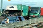 Kẹt xe kéo dài trên cao tốc TP Hồ Chí Minh - Long Thành - Dầu Giây do tai nạn liên hoàn