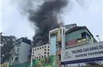 TP Hồ Chí Minh: Cháy nhà 3 tầng, giải cứu cụ bà ra ngoài an toàn