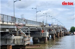 TP Hồ Chí Minh: Cầu Bình Triệu 1 đã nâng lên hơn 70 cm bằng công nghệ hiện đại