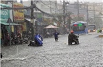 TP Hồ Chí Minh mưa lớn gây ngập sâu, giao thông rối loạn