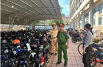 CSGT TP Hồ Chí Minh siết chặt quản lý bãi giữ xe khu vực trường học