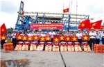 Vùng 2 Hải quân đồng hành cùng ngư dân vươn khơi, bám biển