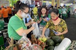 TP Hồ Chí Minh: Giá thực phẩm, dịch vụ vẫn &#39;neo&#39; cao