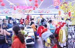 Phục vụ mua sắm Tết, các siêu thị mở cửa đến 12 giờ trưa ngày 30 tháng Chạp