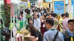 TP Hồ Chí Minh: Lễ hội sâm quốc tế thu hút đông đảo người dân đến tham quan và mua sắm