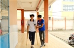 Sinh viên tình nguyện luôn sát cánh cùng các sĩ tử tại TP Hồ Chí Minh