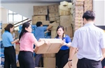 Hơn 70 tấn hàng cứu trợ &#39;lên đường&#39; ra miền Trung và miền Bắc