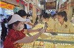 Giá vàng giảm nhiều phiên liên tiếp, chuyên gia cảnh báo rủi ro mua đuổi