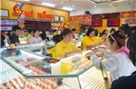 Giá vàng sáng 28/7 tiếp tục giảm, người dân tăng bán ra