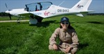 Cô gái 19 tuổi một mình bay vòng quanh thế giới