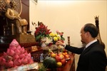 Đảng bộ tại Campuchia dâng hương tưởng niệm Chủ tịch Hồ Chí Minh