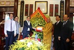 Phó Thủ tướng Trần Lưu Quang chúc mừng tăng ni, phật tử tại Bắc Ninh