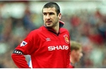 &#39;Huyền thoại&#39; của Manchester United trình làng ca khúc đầu tay