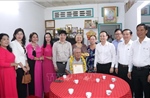 Cần Thơ: Mừng thọ người cao tuổi tiêu biểu