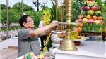 Thủ tướng Phạm Minh Chính dâng hương tại Nghĩa trang liệt sỹ Ba Dốc 