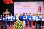 Trao học bổng Hoàng Ngân cho học sinh nghèo học giỏi