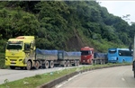 Lỗ hổng trong quản lý, kiểm soát xe &#39;hai khúc&#39; biển số Lào - Bài 2: Thiếu công bằng trong cạnh tranh