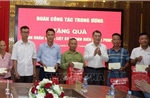 Trưởng ban Tổ chức Trung ương Lê Minh Hưng thăm gia đình chính sách, người có công với cách mạng tại Hà Tĩnh