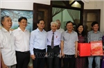 Phó Thủ tướng Bùi Thanh Sơn thăm, tặng quà gia đình người có công tại Huế