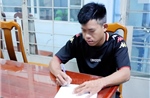 Tạm giữ hình sự thanh niên dùng &#39;ảnh nóng&#39; khống chế các con nợ