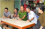 Công an cơ sở - &#39;Cầu nối số&#39; đưa dịch vụ công đến từng nhà