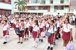 Học sinh Cuba hân hoan bước vào năm học mới