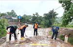 Ứng phó bão số 10: Bộ đội Biên phòng bám sát địa bàn, tích cực hỗ trợ nhân dân