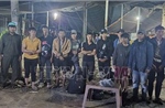 Tạm giữ 13 người nhập cảnh trái phép từ Campuchia về Việt Nam