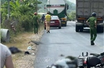 Xe đầu kéo va chạm xe máy khiến 2 người tử vong