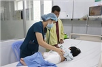 Bé trai 4 tuổi qua cơn nguy kịch sau thời gian dài chỉ uống sữa tươi