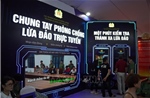 Nhận diện bẫy lừa đảo trực tuyến qua triển lãm 'Bức tường An ninh mạng'