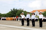 Mang tình cảm đất liền đến với quân dân Trường Sa