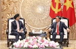 Thường trực Ban Bí thư Trần Cẩm Tú tiếp Đại sứ Singapore tại Việt Nam