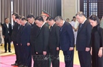 Đoàn lãnh đạo cấp cao Đảng, Nhà nước Việt Nam viếng Chủ tịch Quốc hội Lào Xaysomphone Phomvihane