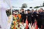 Đoàn cấp cao Đảng Cộng sản Việt Nam dự Lễ truy điệu Chủ tịch Quốc hội Lào Xaysomphone Phomvihane