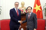 Bộ trưởng Ngoại giao Lê Hoài Trung tiếp Đại sứ Pháp tại Việt Nam chào từ biệt