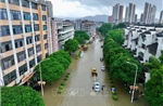 Trung Quốc: Gần 600.000 người sơ tán, hơn 100 ngôi nhà sập do mưa bão