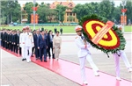 Tổng thống Myanmar và Phu nhân vào Lăng viếng Chủ tịch Hồ Chí Minh 