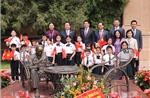 Chủ tịch nước Lương Cường gặp gỡ cộng đồng người Việt Nam tại Trung Quốc