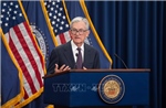 Fed hạ lãi suất lần đầu trong năm 2025