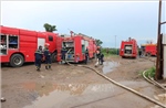 Cơ bản khống chế vụ cháy tại xưởng sản xuất bình lọc nước tại Hưng Yên