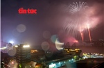TP Hồ Chí Minh rực rỡ pháo hoa trong màn mưa mừng ngày &#39;Tết Độc lập&#39;