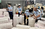 Triệt phá cơ sở sản xuất, kinh doanh bỉm trẻ em và băng vệ sinh giả mạo 