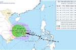 Bão số 15 liên tục đổi hướng, &#39;đi lòng vòng&#39; trên biển, thời gian ảnh hưởng trên đất liền sẽ kéo dài