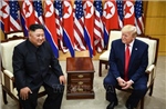 Tổng thống Trump ngỏ ý muốn tái lập quan hệ với Chủ tịch Triều Tiên Kim Jong-un