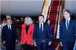Chia sẻ đầu tiên của Tổng thống Pháp Emmanuel Macron khi tới Hà Nội