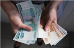 Câu chuyện lạ kỳ của đồng ruble Nga
