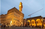 Thành phố Florence (Italy) dỡ bỏ &#39;quái vật kim loại&#39; sau 20 năm gây chướng mắt