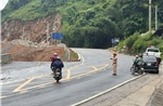 Thông tuyến Quốc lộ 6 sau hàng loạt sự cố sạt lở do hoàn lưu bão số 1